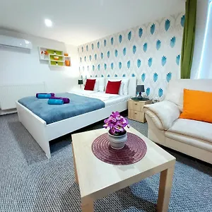 Downtown Acacia Str Appartamento