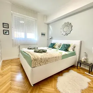 Mint Pearl 3 2 Bathrooms At Kalvin Square Appartamento